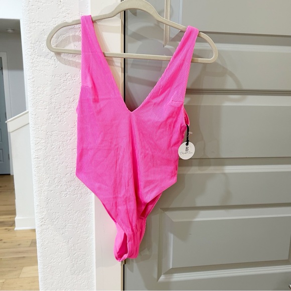 NWT B Swim Elizabeth Turner Kat One Piece Ribbed Swimsuit Pink - Picture 3 of 6